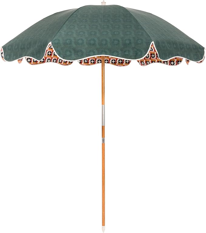 Retro Scalloped Beach Umbrella