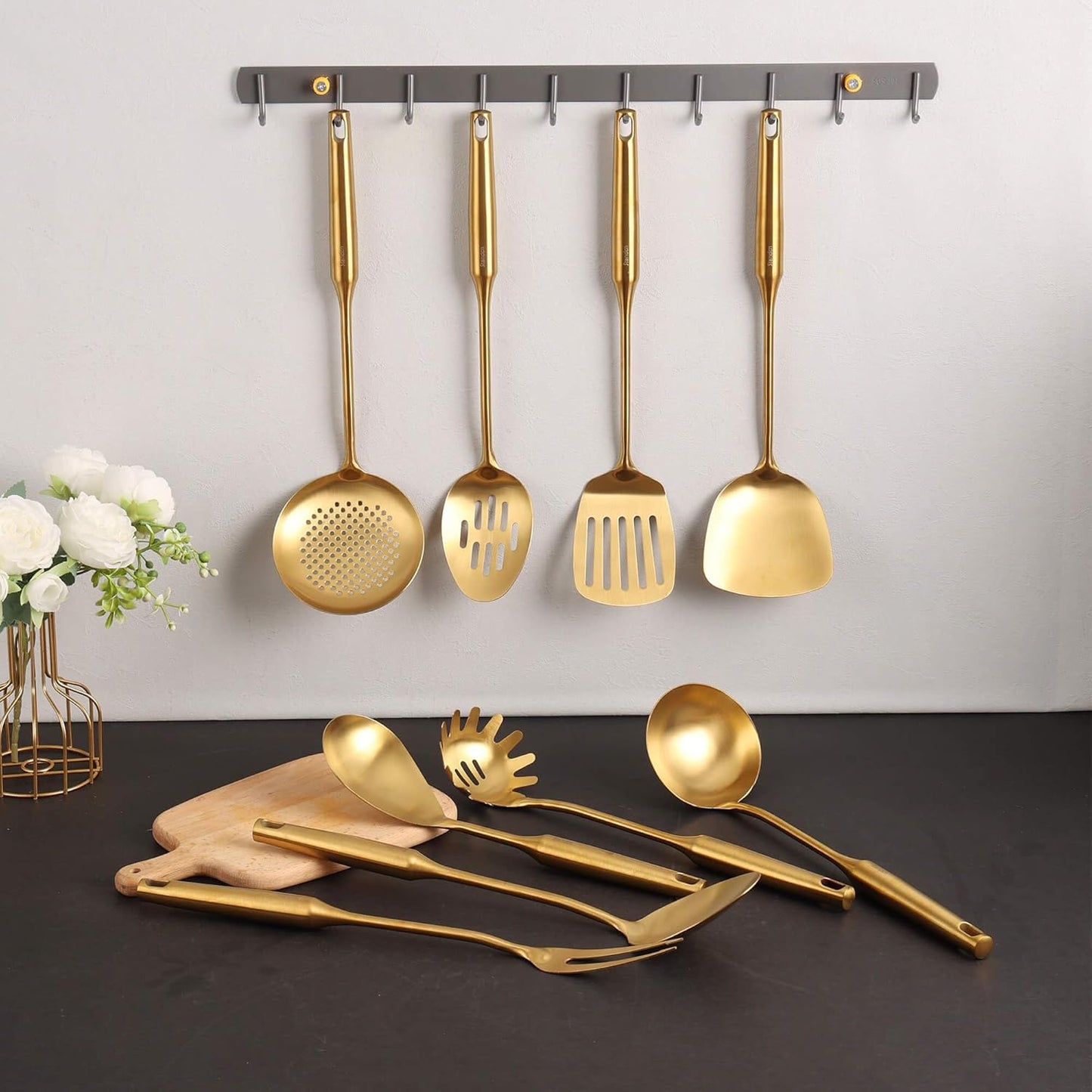 Heirloom Gold Kitchen Utensil Sit