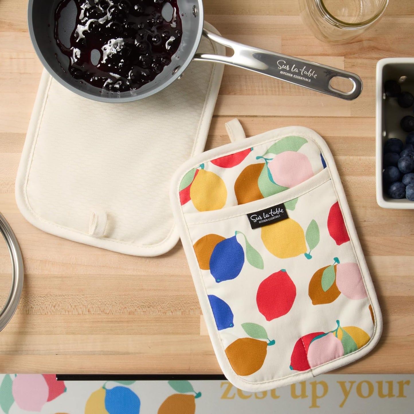 SUR LA Lemon Zest Citrus Fruit Potholder Set