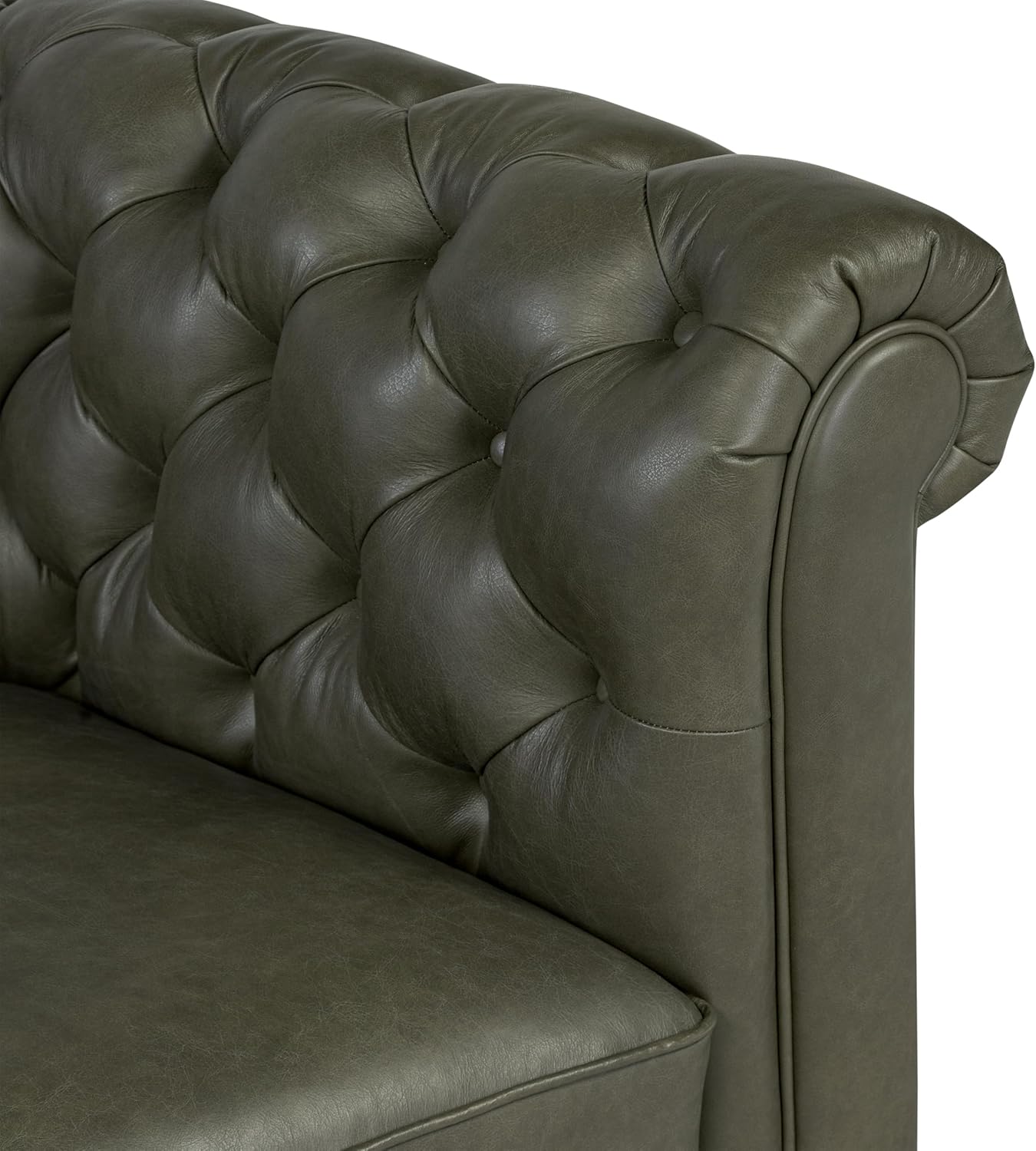Vintage Chesterfield Leather Sofa | Timeless Luxury Living Room Inspiration